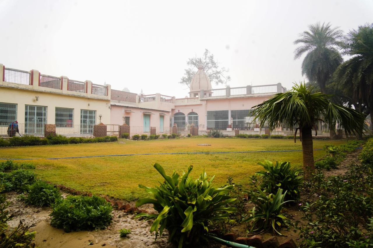 Hotel Shree Krishna Bhakti Ashram à Vrindāvan Extérieur photo