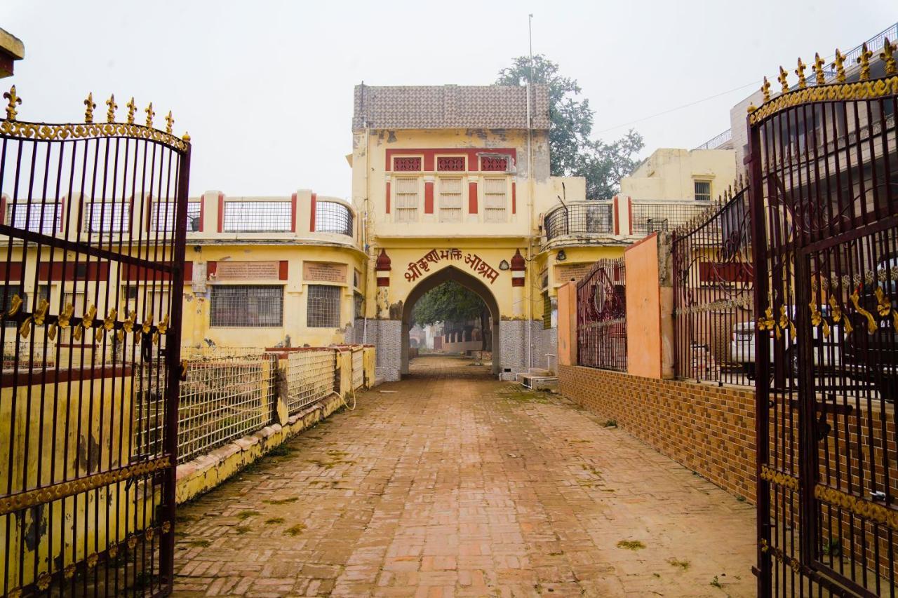 Hotel Shree Krishna Bhakti Ashram à Vrindāvan Extérieur photo