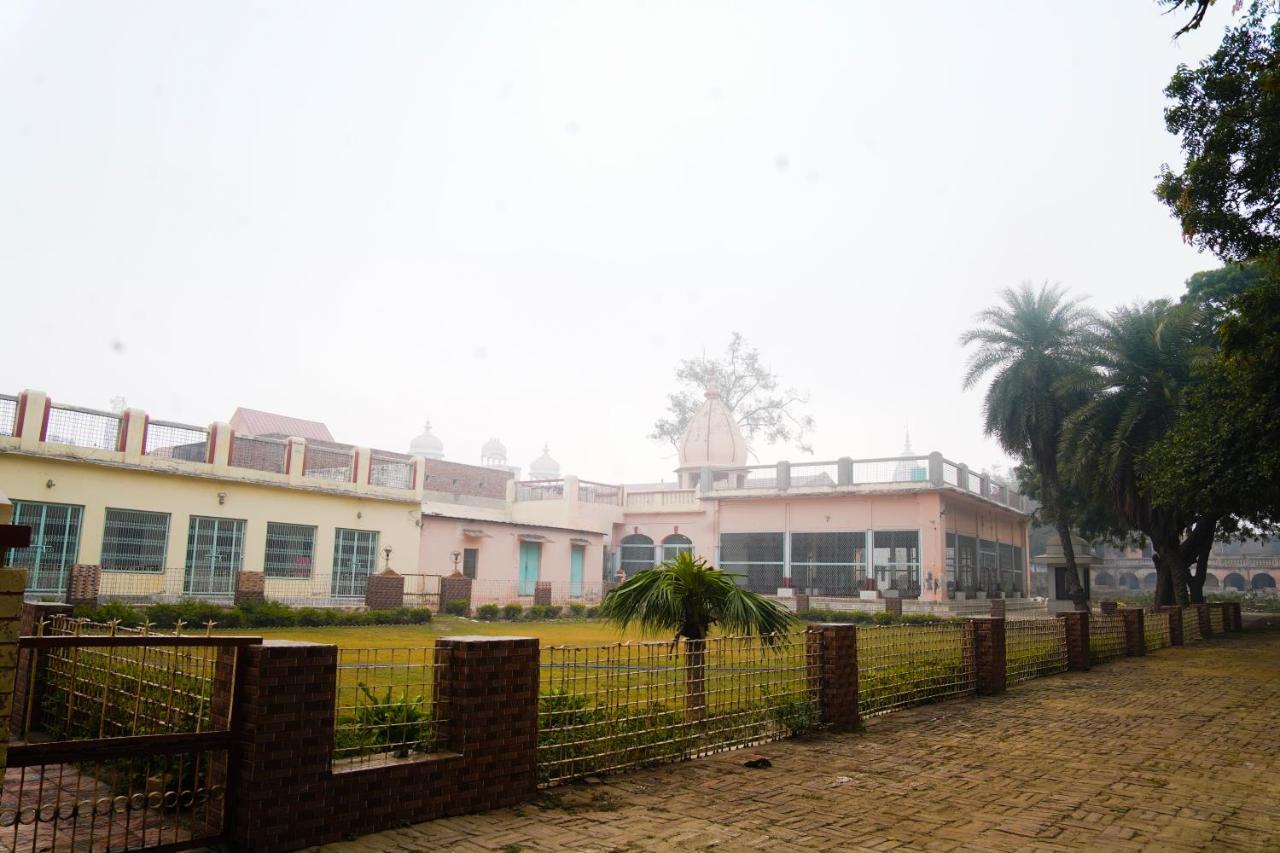 Hotel Shree Krishna Bhakti Ashram à Vrindāvan Extérieur photo