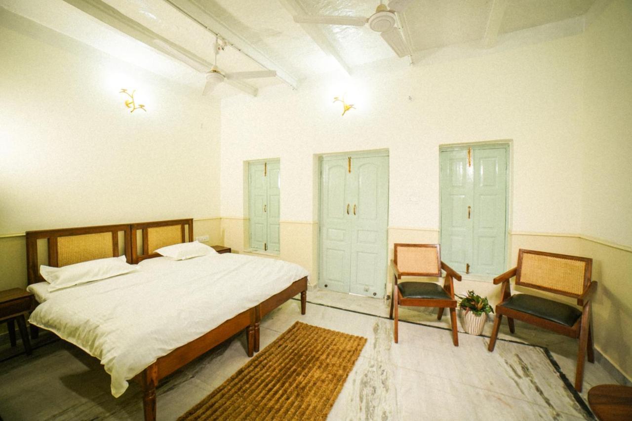 Hotel Shree Krishna Bhakti Ashram à Vrindāvan Extérieur photo
