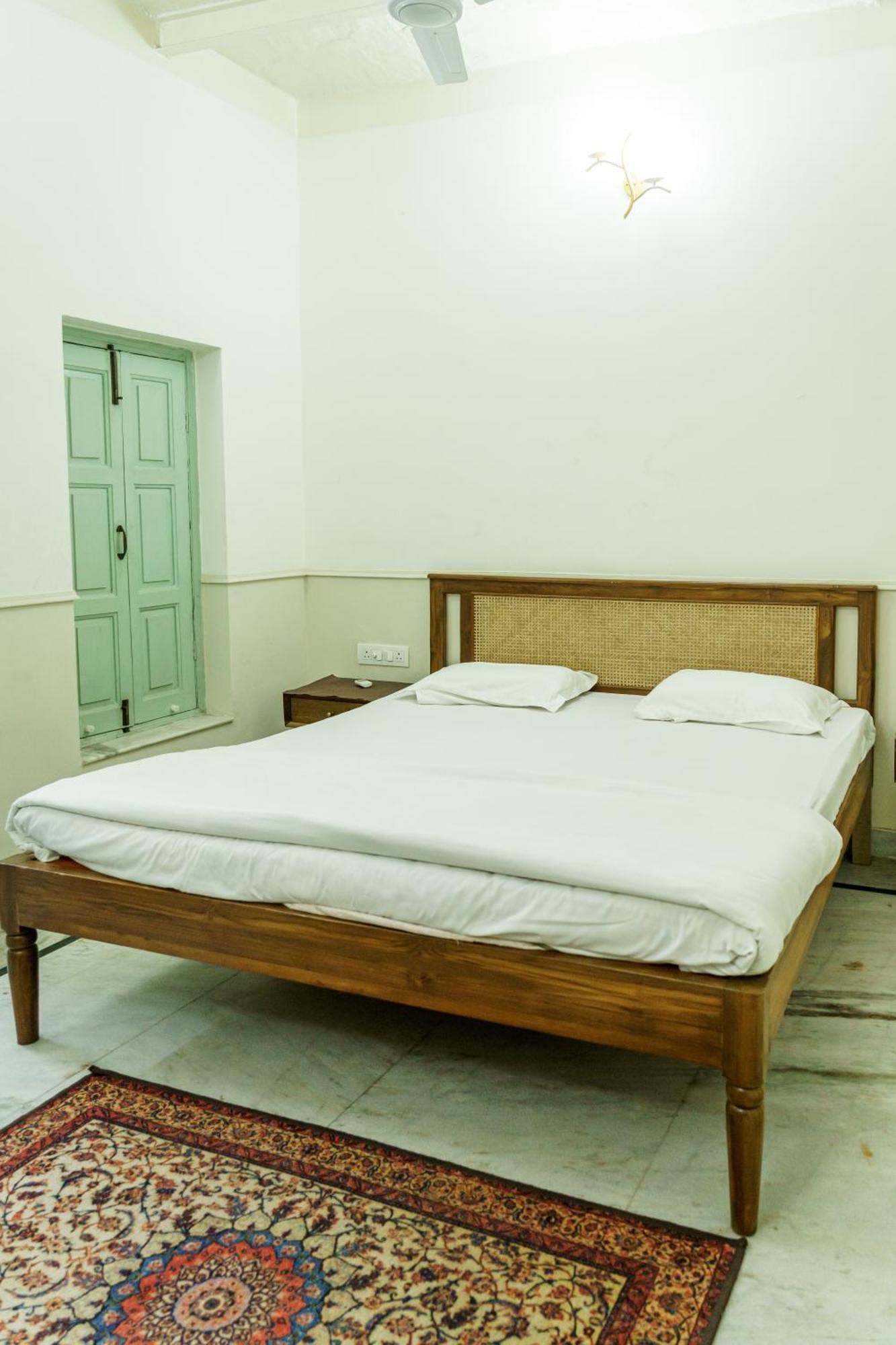 Hotel Shree Krishna Bhakti Ashram à Vrindāvan Extérieur photo