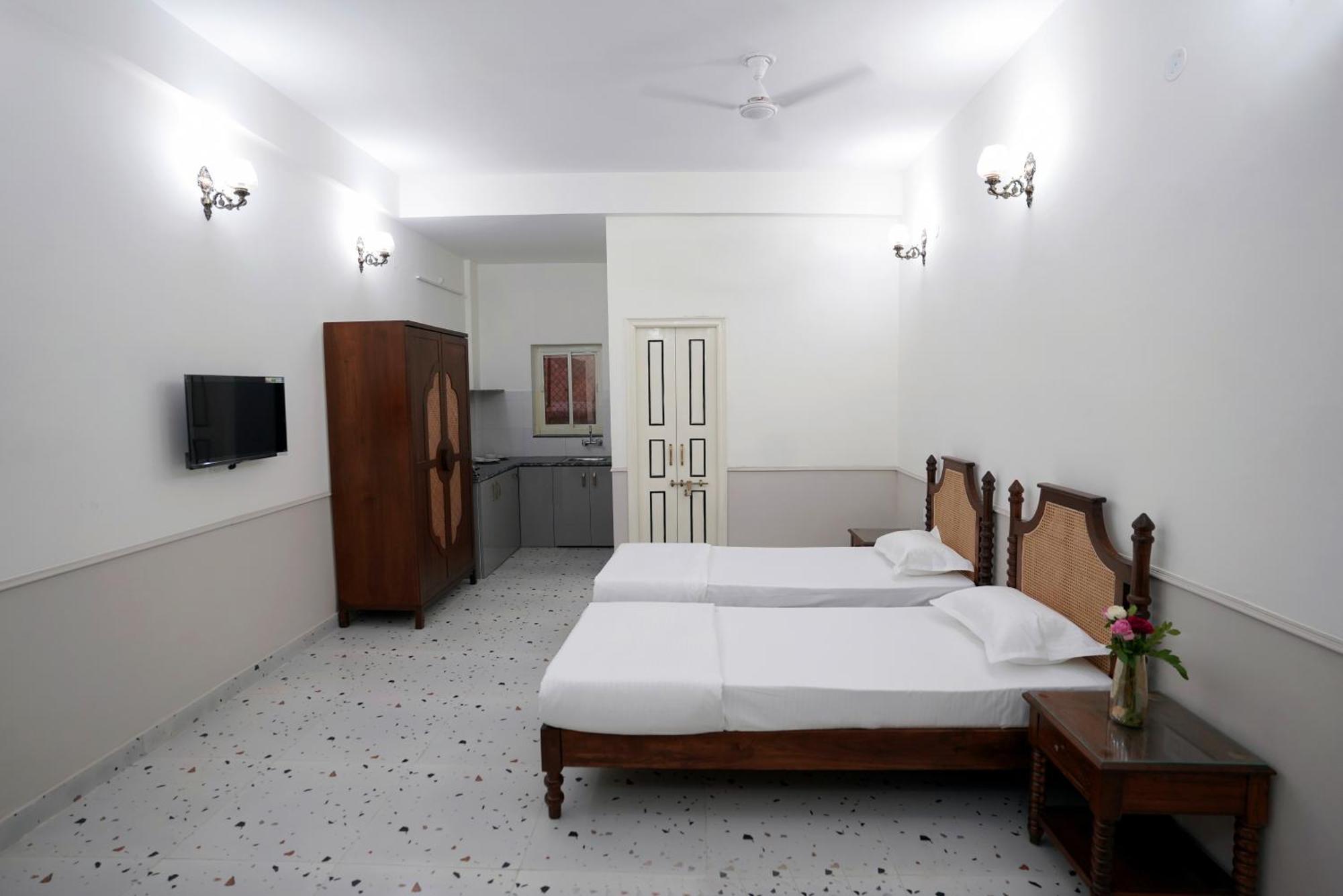 Hotel Shree Krishna Bhakti Ashram à Vrindāvan Extérieur photo